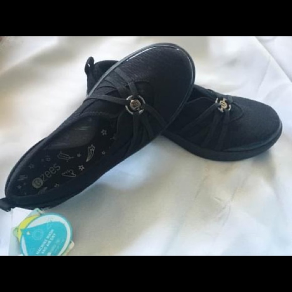 Brand new women shoes